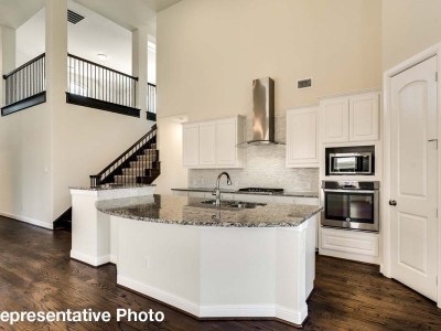 Grand Kitchen