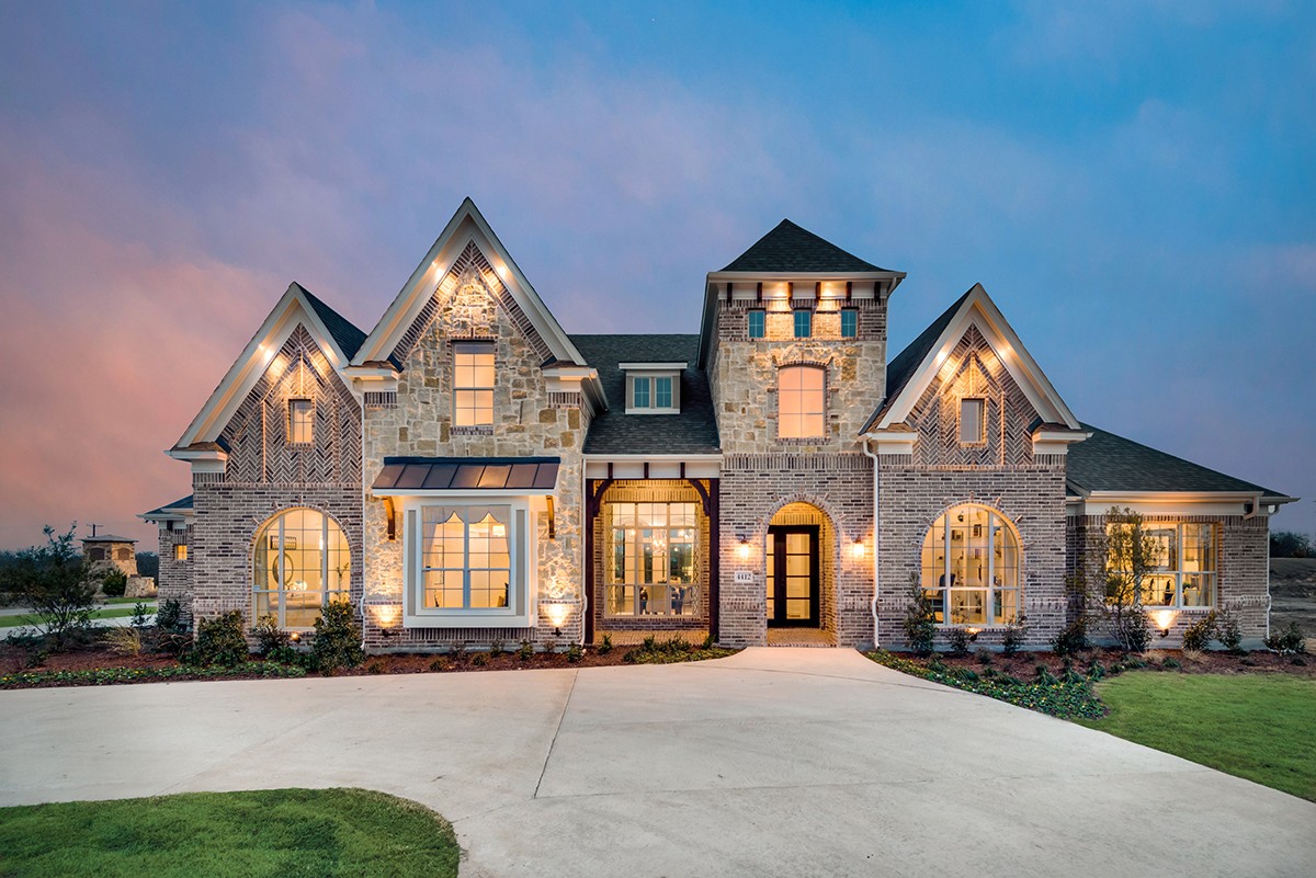 Estates of Pleasant Valley in Sachse Model Home