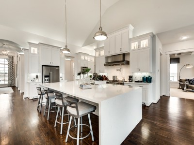 Grand Kitchen