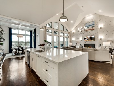 Grand Kitchen